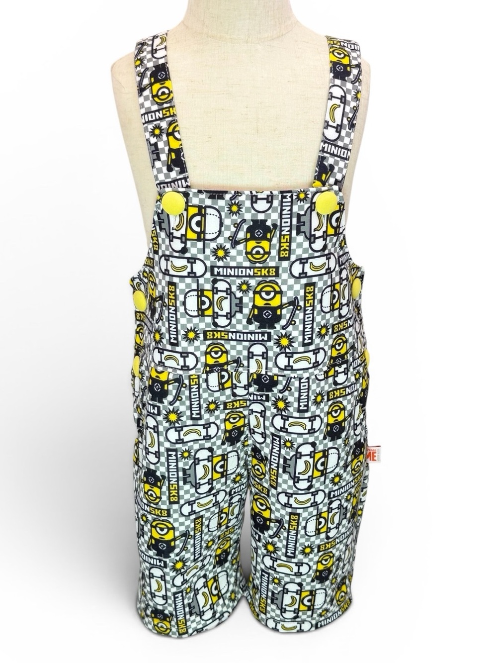 Despicable Me Minions Skateboard Print Kids Short Overalls Size 4Y